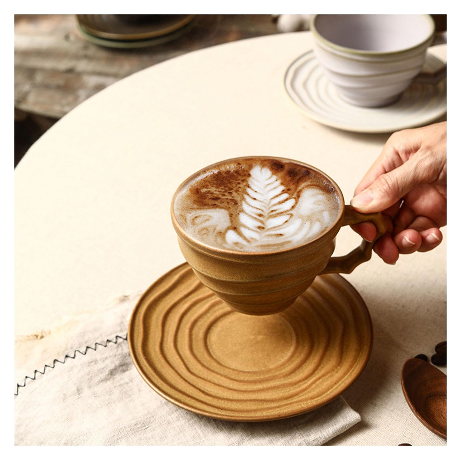 Ceramiczny zestaw filiżanek do kawy, kreatywny kubek 300 ml z talerzem, idealny do popołudniowej herbaty, śniadania i codziennego użytku, idealny do domu i biura