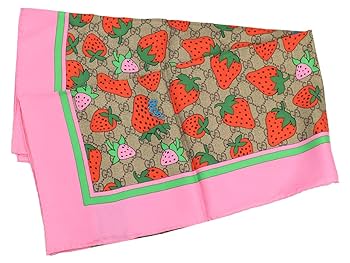 グッチ　スカーフ　gucci オールド　ストロベリー　チェリー　花柄　蝶　イチゴ グッチ スカーフ gucci オールド ストロベリー チェリー 花柄 蝶