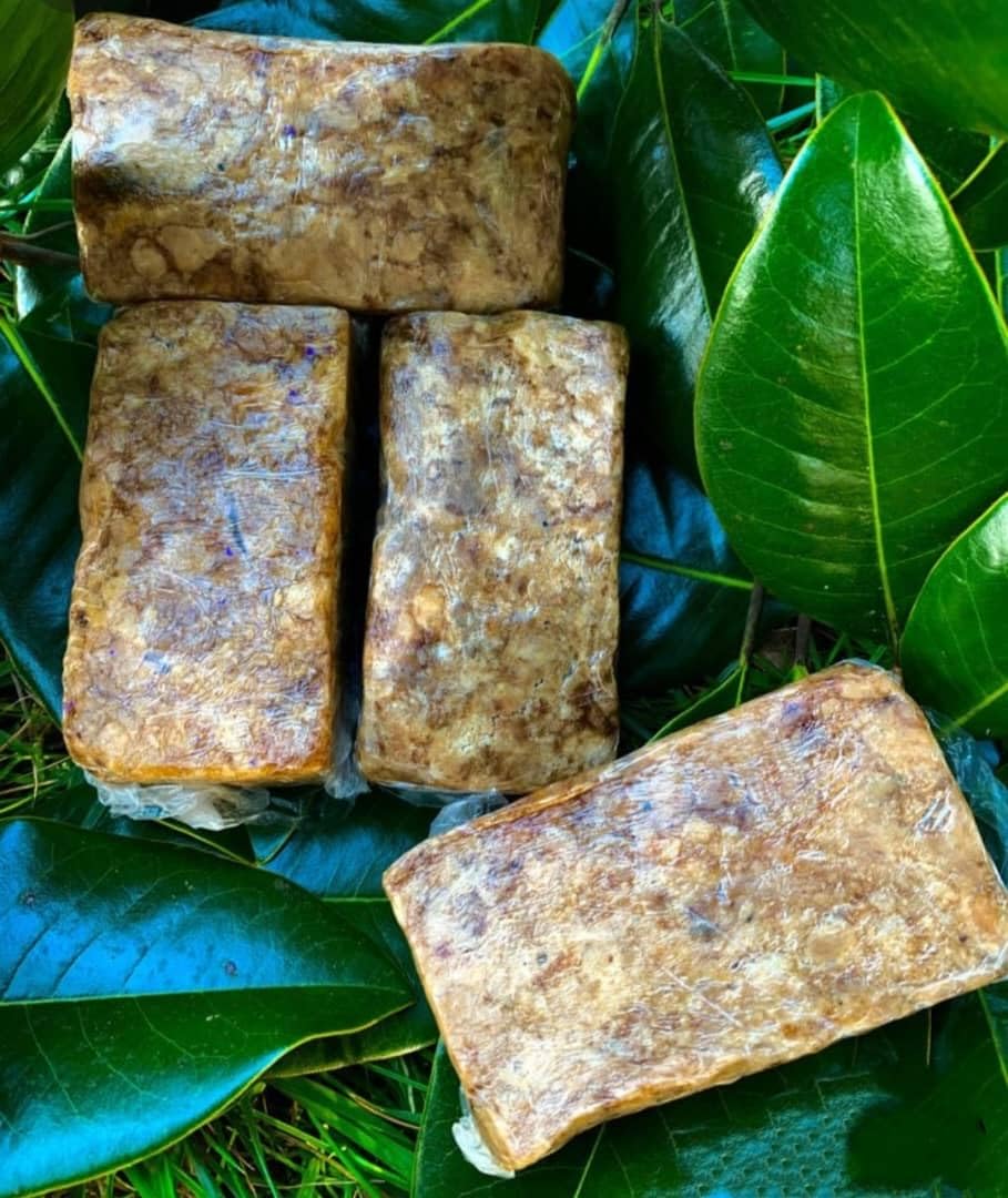 African Black Soap 150g, 100% Natural Organic Skincare, Exfoliates, Brightens Skin, Fades Dark Spots, Deep Cleansing - Image 3