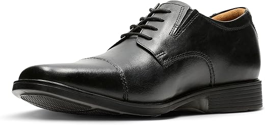 Clarks Men’s Tilden Cap Oxford