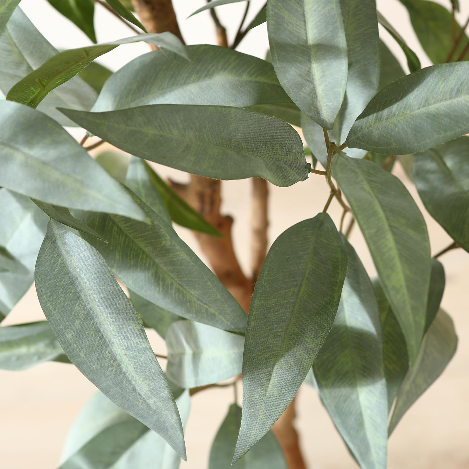 OAKRED Artificial Eucalyptus Tree 6ft with Natural Wood Trunk, Silk Tall Fake Eucalyptus Tree Indoor Faux Eucalyptus Plant for Home Decor Office Living Room Decoration Outdoor Housewares Gift, 1Pcs