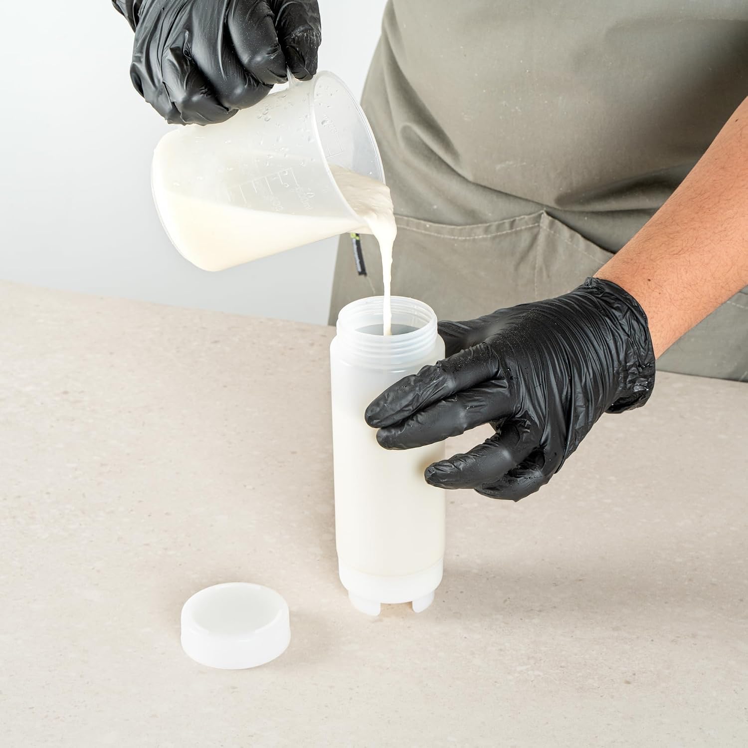 Restaurantware 20 oz Clear Plastic First Out Squeeze Bottle