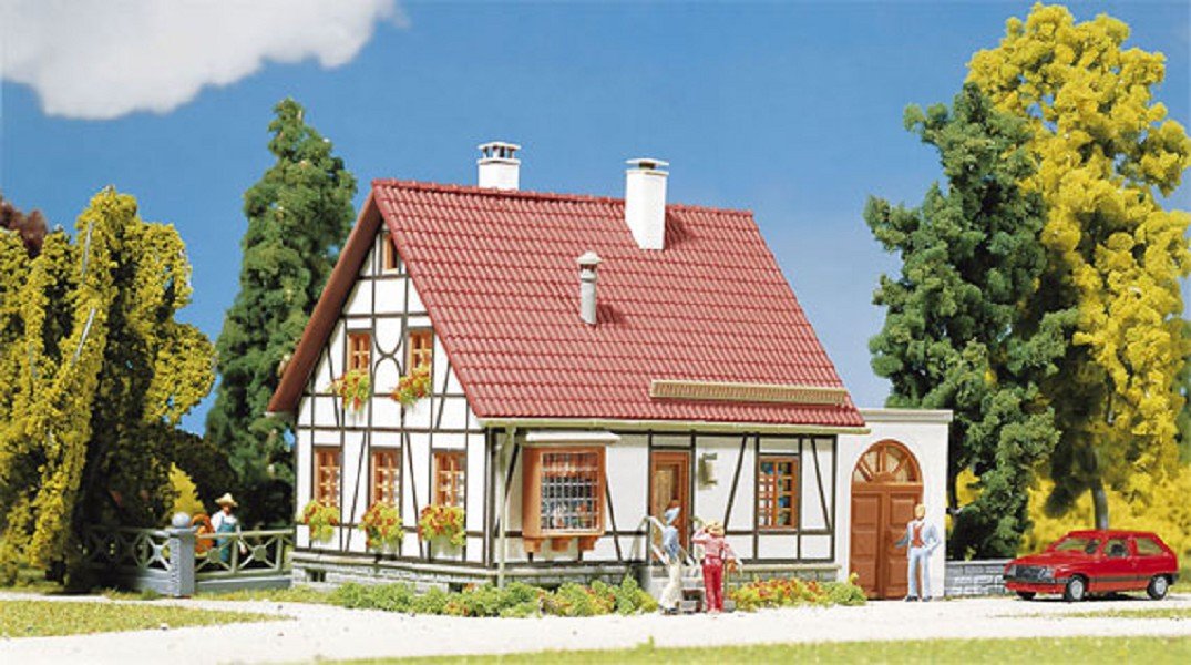 232215 Faller Fachwerkhaus mit Garage 232215 Faller Fachwerkhaus mit Garage