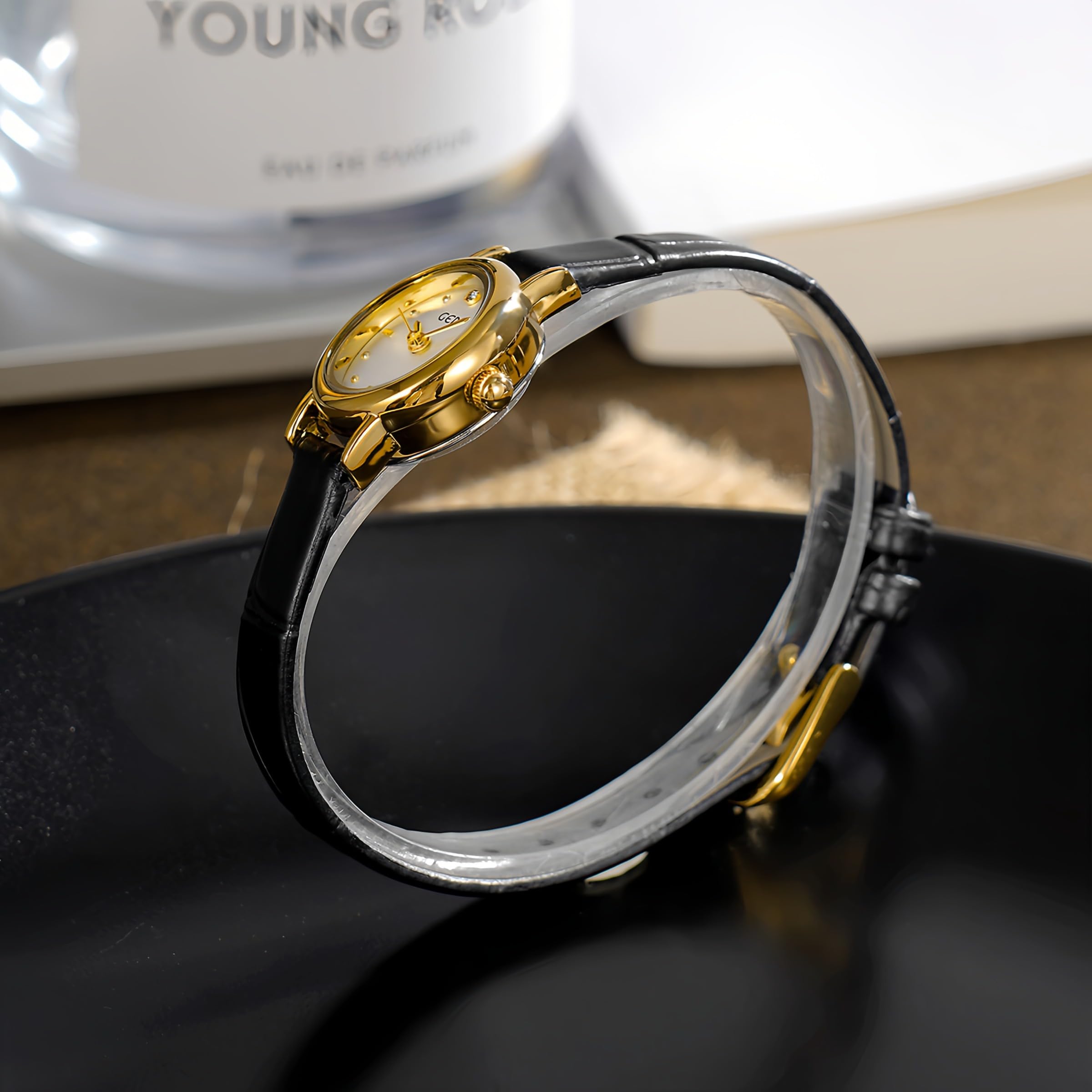 Gosasa Elegante orologio da donna retrò con cinturino in pelle moda vestito diamante piccolo quadrante ovale orologio da donna casual impermeabile orologio da polso al quarzo