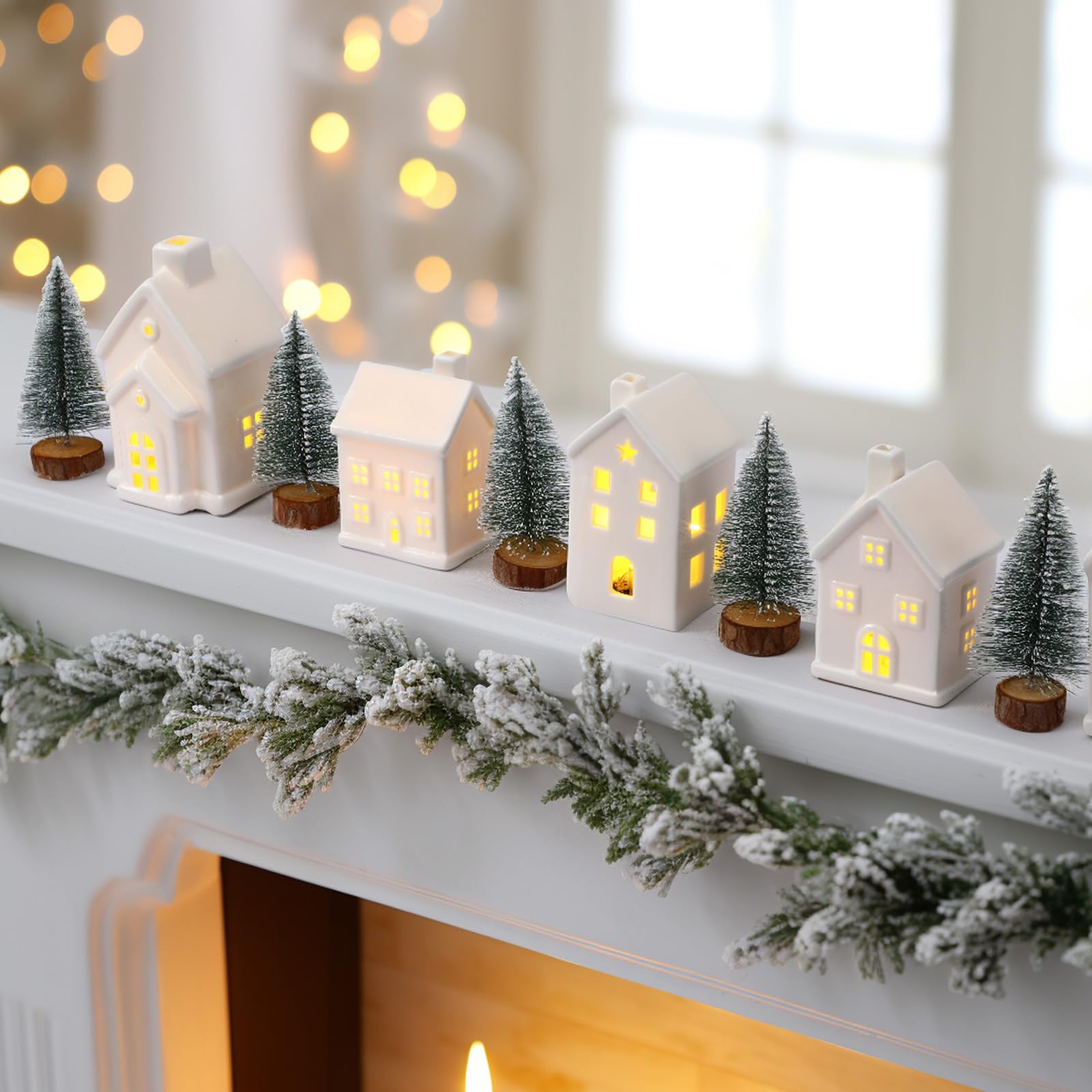 Wesiti Lot de 9 maisons de village de Noël en céramique blanche pure | Mini sapin de Noël lumineux à DEL, accessoire d'hiver, figurine décorative pour Noël, bureau, maison, table, chambre