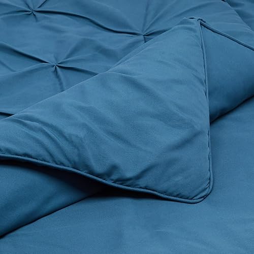 Miniatura 3 de Tienda Basics - Juego de edredón plisado alternativo, FullQueen, Azul oscuro