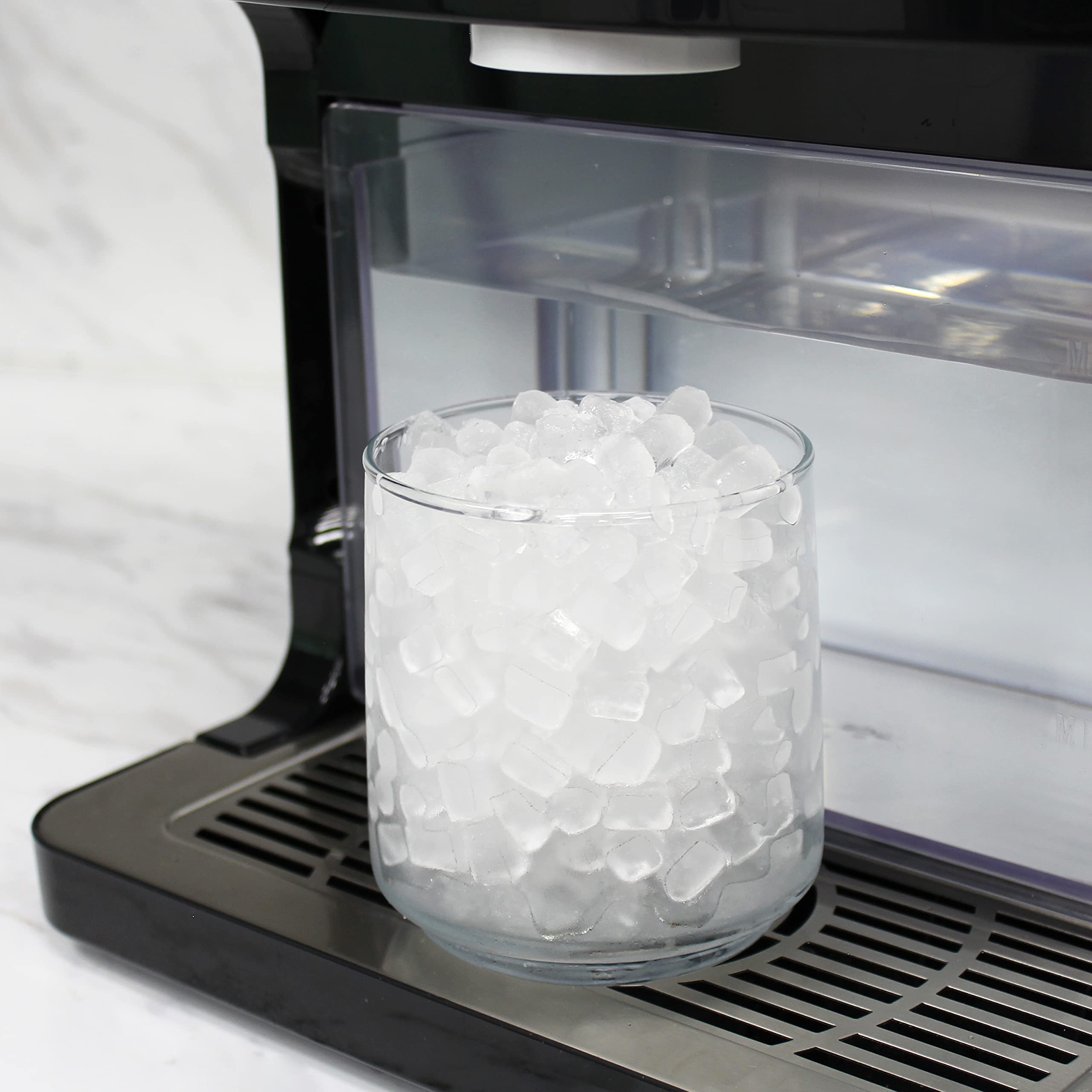 Avanti Elite Countertop Ice Maker with Digital Controls and Dispenser with Self-Cleaning Feature Makes 33lbs of Chewable Ice Per Day, Includes Ice Bin, 340-Watts, Black on Fridge.com