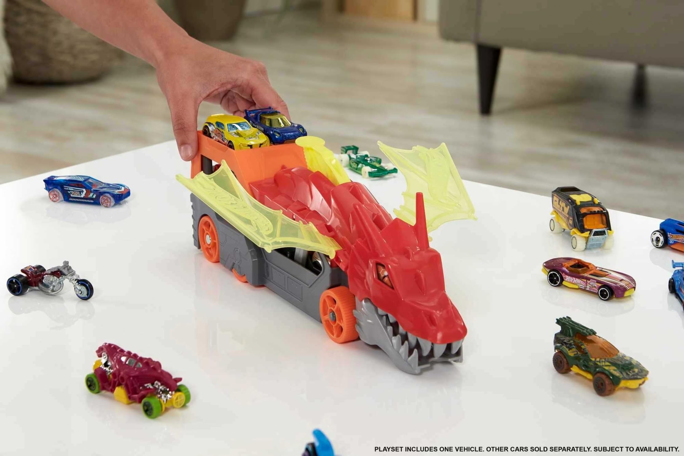 Hot Wheels Mattel Dragon Launch Transporter Playset
