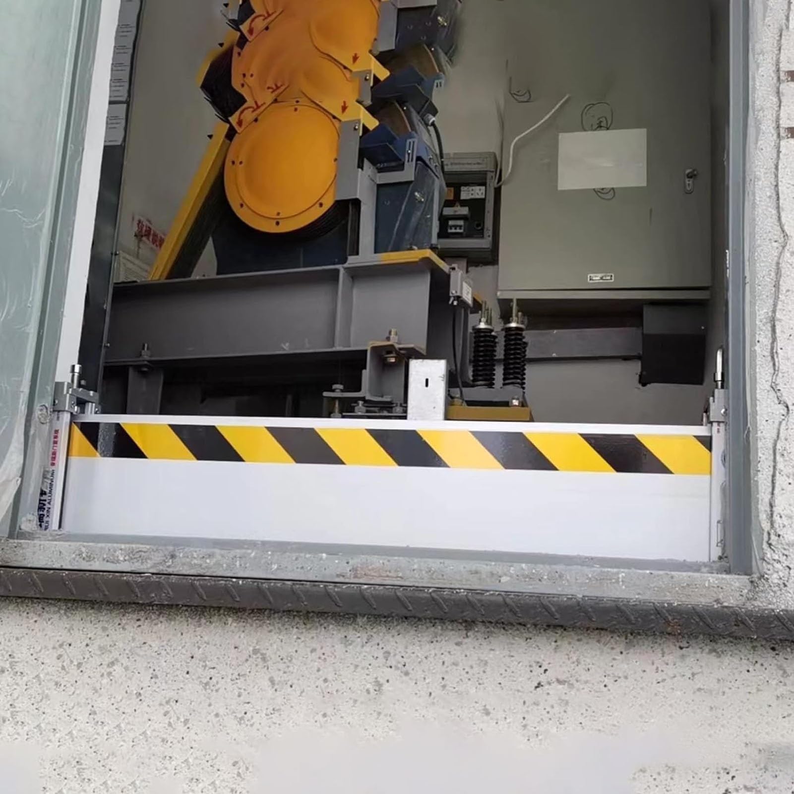 Barrière anti-inondation en alliage d'aluminium pour protection sous-sol