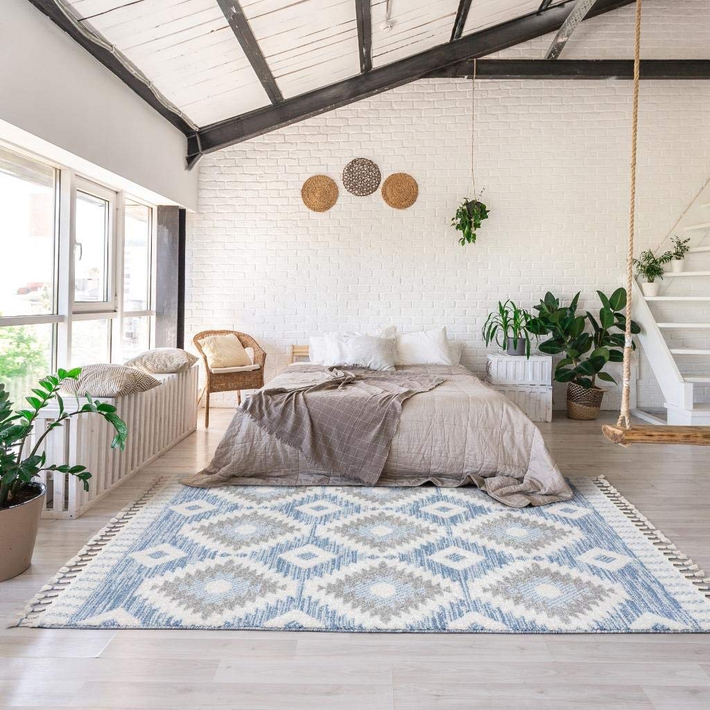 LUXE WEAVERS Ibiza Collection 7898 Blue 5x7 Moroccan Area Rug