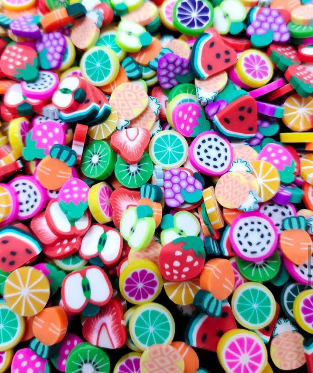 Kavya Craft Present Big FIMO Slices Clear Slime Charms Slime Fillers Mixed Fimo Pieces Fruits for Craft 25 Pcs Gift Box DIY Fimo Beads Small Gift Idea for Kids