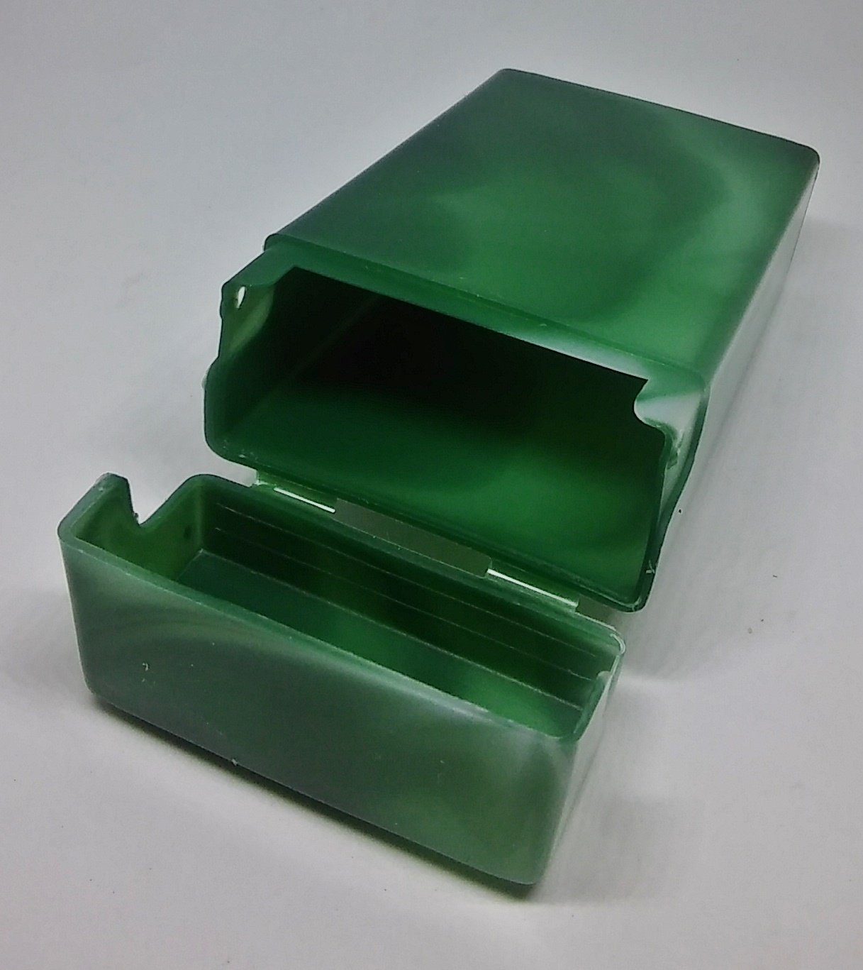 green cigarette holder 1940's 2.5L x 1.2 W x 4.25 H (approx)Pocket on side for lighter Belt attachment Green Joint Holder | House