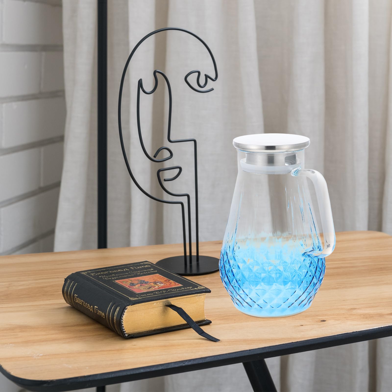 DOITOOL Jarra de Vidrio Resistente al Frío con Tapa Capacidad Grande para Agua Fría Jugos y Bebidas Caseras Vidrio Grueso y Duradero para Hogar y Oficina