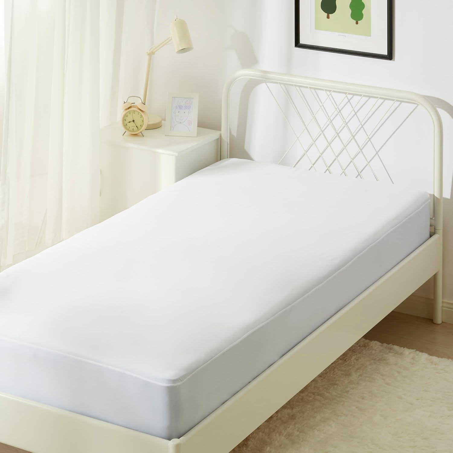 Amazon Basics Waterproof Mattress Protector Twin White