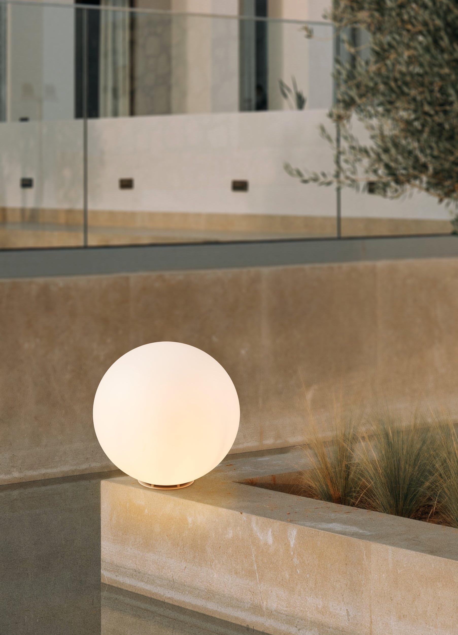 Eglo Monterolo - Sfera da giardino, 1 luce, lampada da terra, in plastica, colore: bianco, attacco E27, diametro: 50 cm, IP65