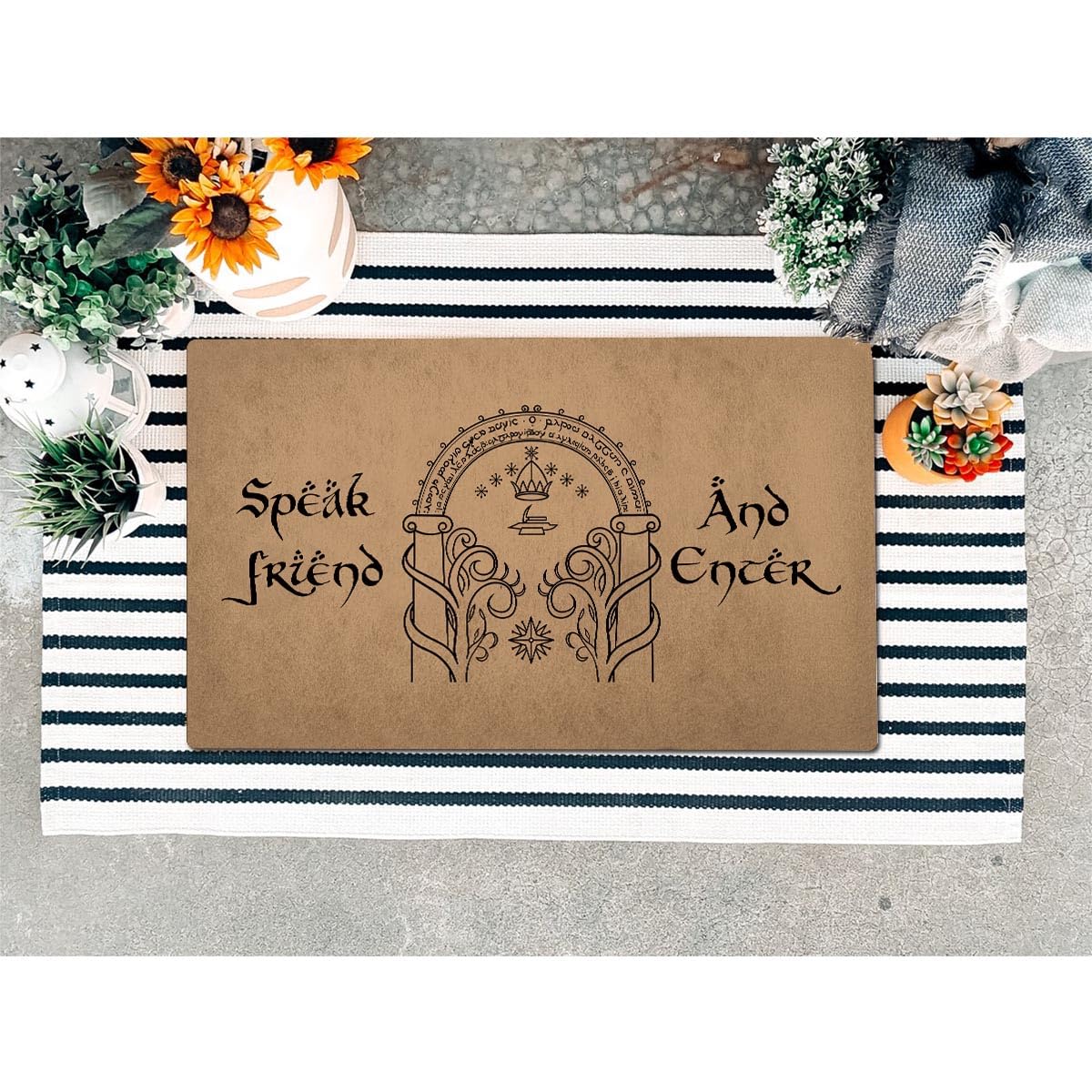 Divertido felpudo de bienvenida para puerta delantera, tapete de regalo para inauguración de la casa, decoración interior del hogar (60.2 cm x 39.6 cm) (habla amigo y entra)