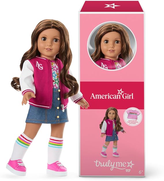 دمية American Girl, Truly Me مقاس 18 بوصة رقم 117 بعيون بنية وشعر بني غامق مموج مع لمسات مميزة وبشرة سمراء، للأعمار من 6+