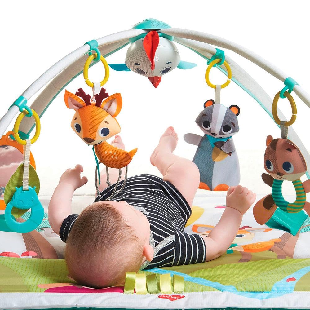 Tiny Love Deluxe, Tapis d’Éveil Bébé Musical 2-en-1, 0 Mois+, Tapis de Jeux Bébé Polyvalent, 18 Activités, Jouet Musical à Emporter, Arches Réglables, Développement Cognitif, Into the Forest