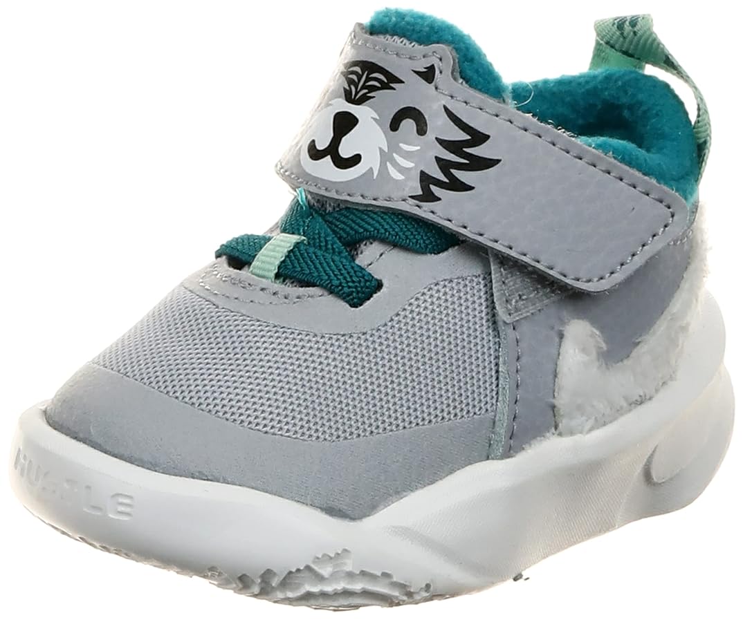 Amazon.com | Nike Team Hustle D 10 Lil Toddler Shoes (5