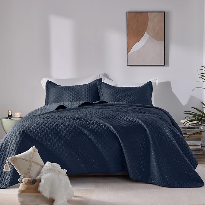 CozyLux Quilt Set King Size Navy Blue 3 Pieces - Lightweight Soft Bedspread - Lantern Ogee Pattern Coverlet Bedding Set for All Season - 1 Quilt and 2 Pillow Shams - Navy, 106"x96"