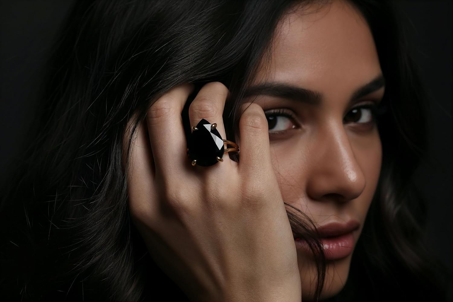 Black Onyx Ring - Elegant 14K Gold Statement Ring for Ladies - Jewelry for Special Occasions and Daily Use - Handmade