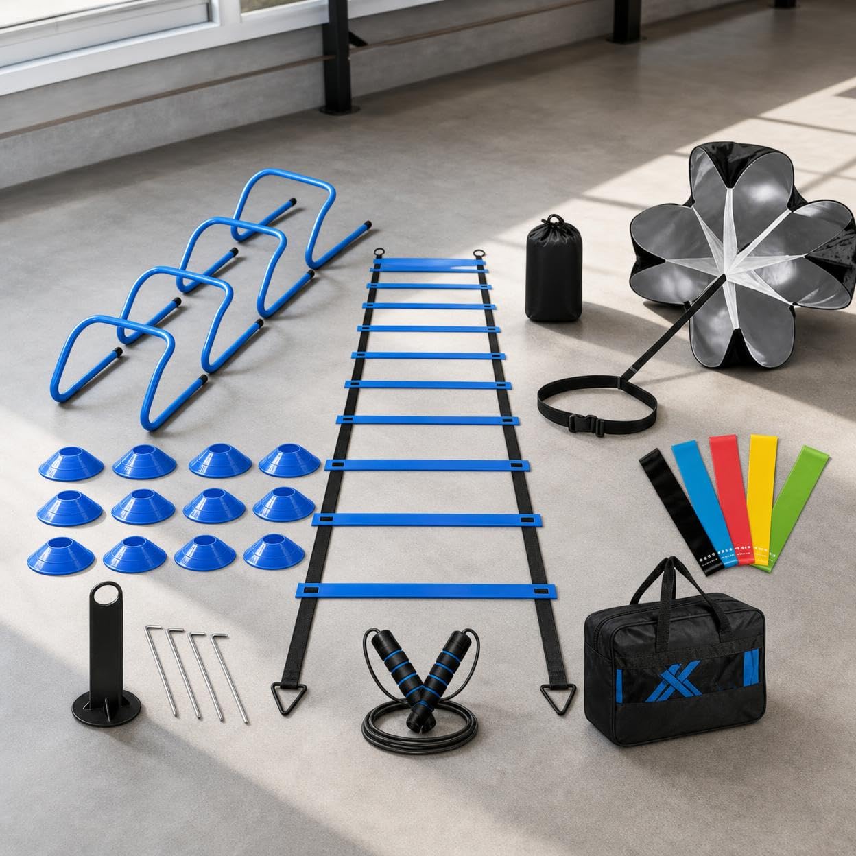 LOVIVER Attrezzatura Calcio Set Allenamento con Agilità Ostacoli Coni Dischi Paracadute Resistenza in PP con Elastici Maniglie Adatta per Scuole Calcio Centri | | nylon | paracadute resistenza - bande - coni | corda, borsa trasporto, finger exerciser, per