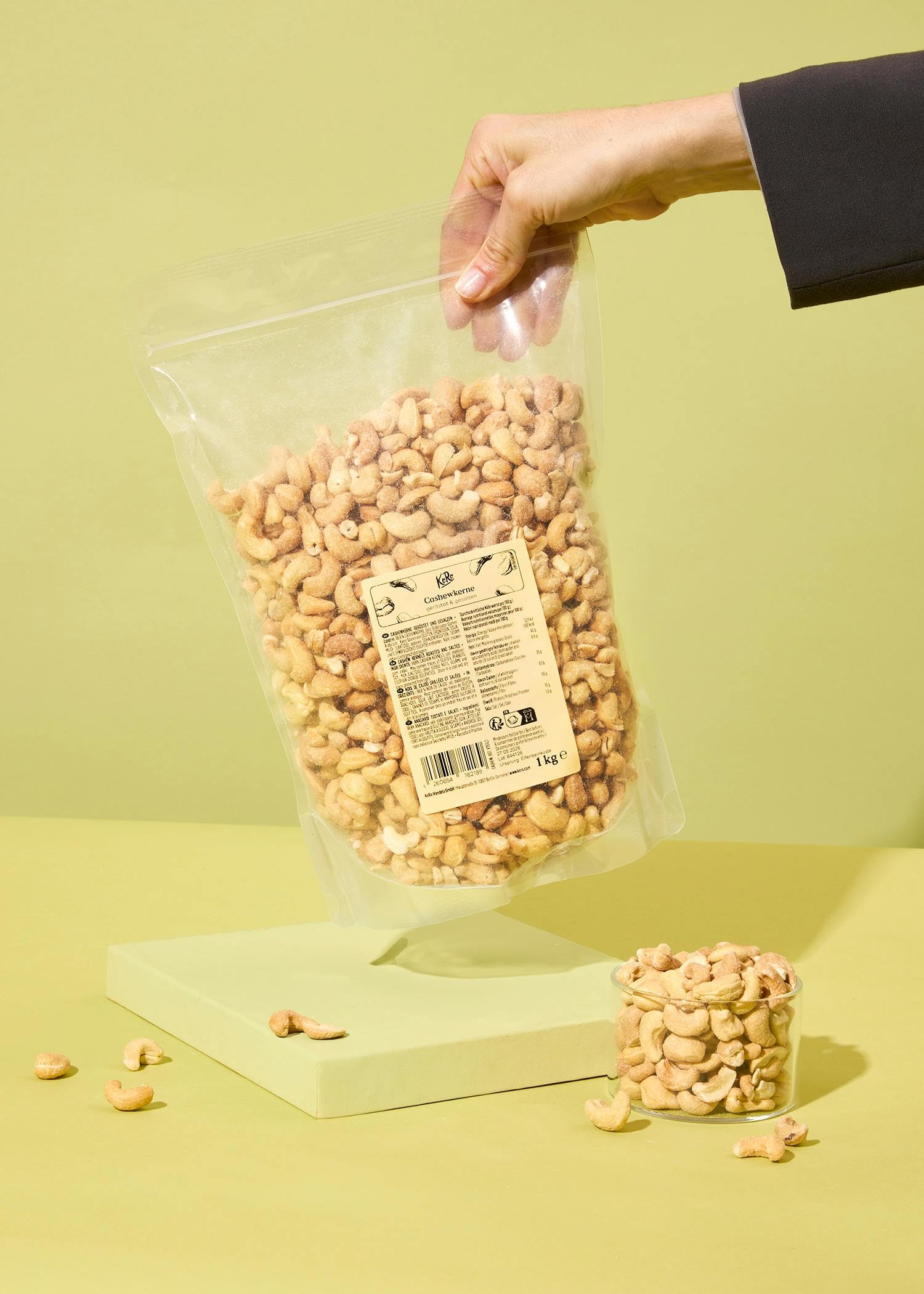 KoRo - Anacardi tostati e salati - 1 kg - croccanti - saporiti e aromatici - come topping o come snack
