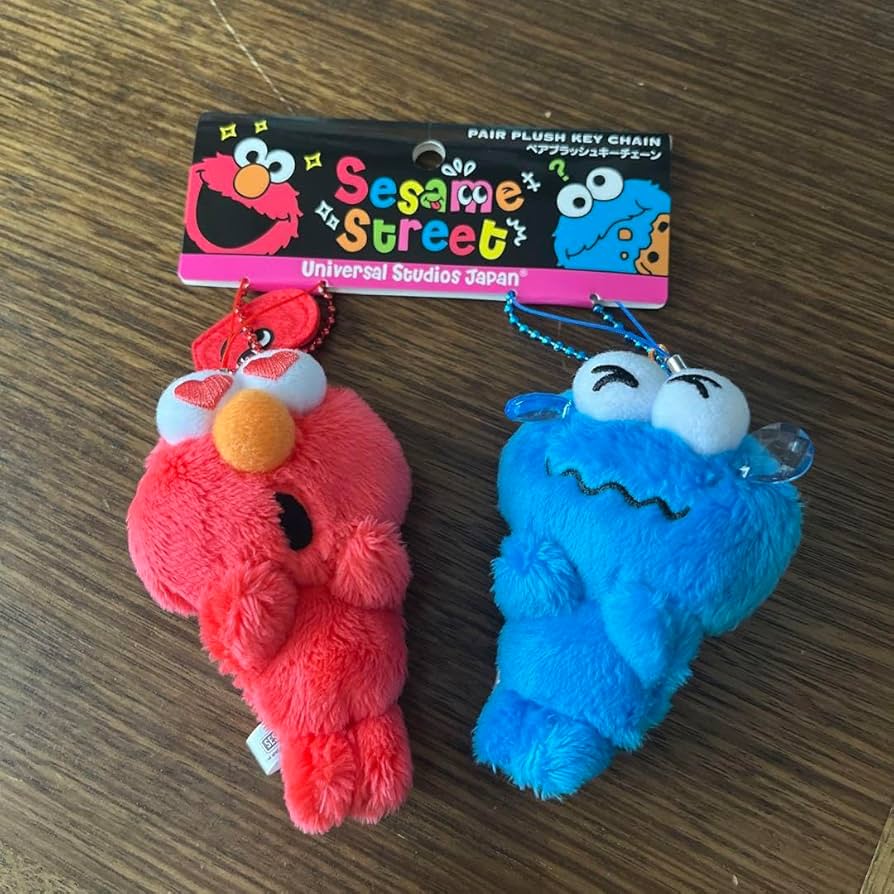 ジモモ　海外限定　カラフルファーキャラクターキーチェーン　ラスト1点 ドーナツモチーフ キーチェーン（キーケース/キーホルダー