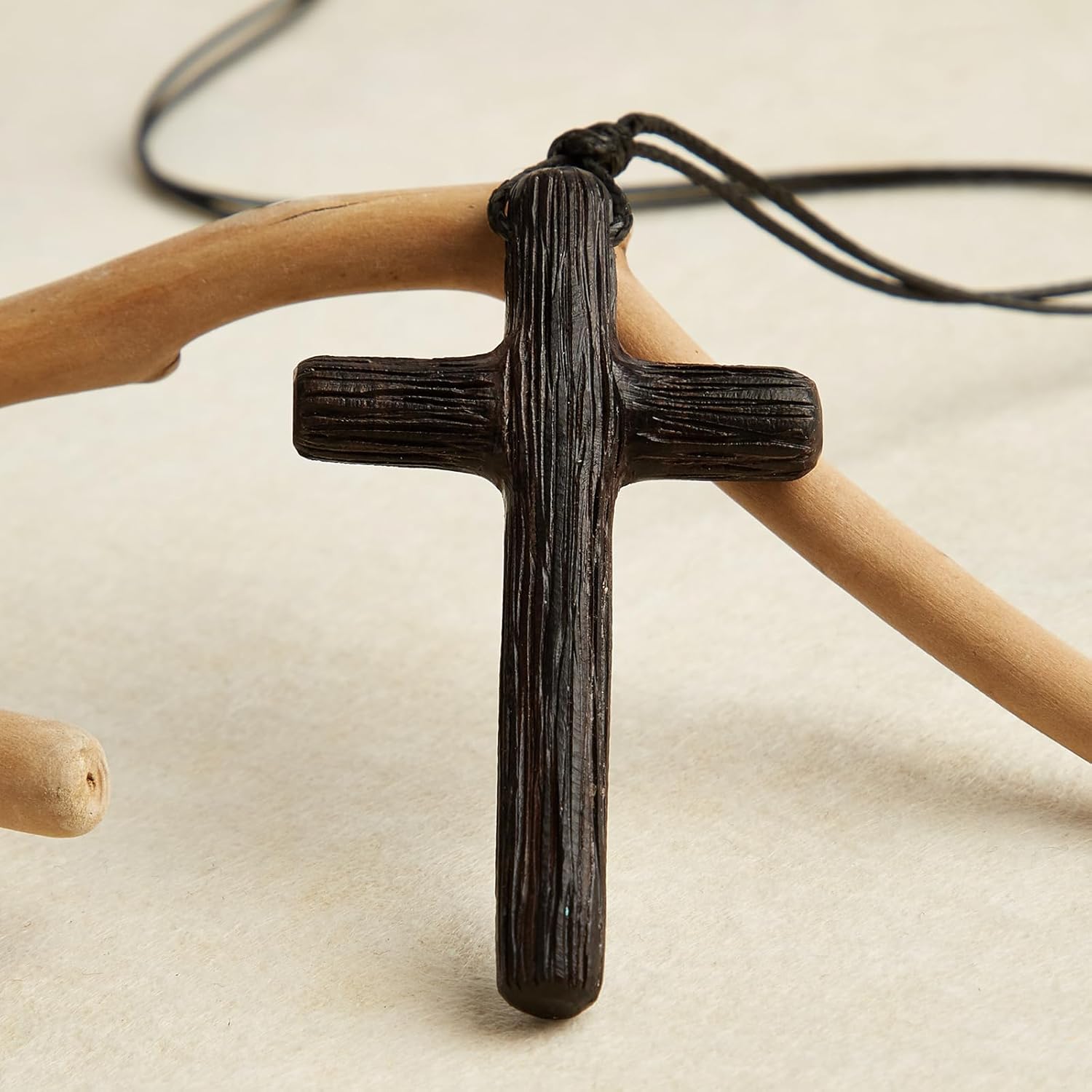 Men's Wooden Cross Necklaces Real Handcrafted Ebony Wood Cross Pendants With Leather Necklace Men's Black Cross Necklaces Christian Baptism Crucifix Pendant for Men （Integrated Wood Grain） - Image 3
