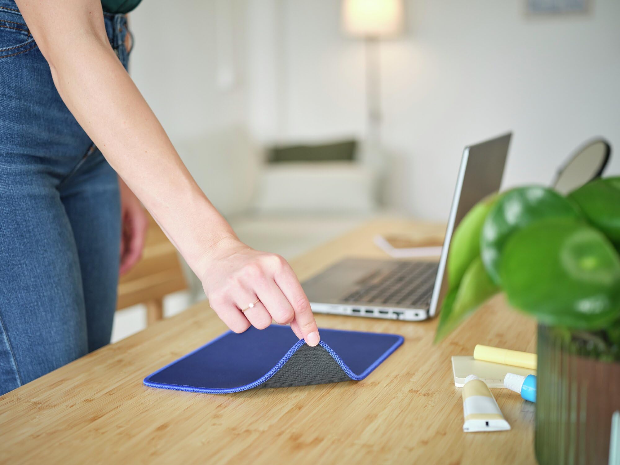 Trust Boye Mouse Pad, Sustainable Design, Rubber Anti-Slip Bottom, 250 X 210 X 3mm, Mouse Mat With Stitched Edge, Machine Washable, Office Mouse Pad For Work, Home Office - Black
