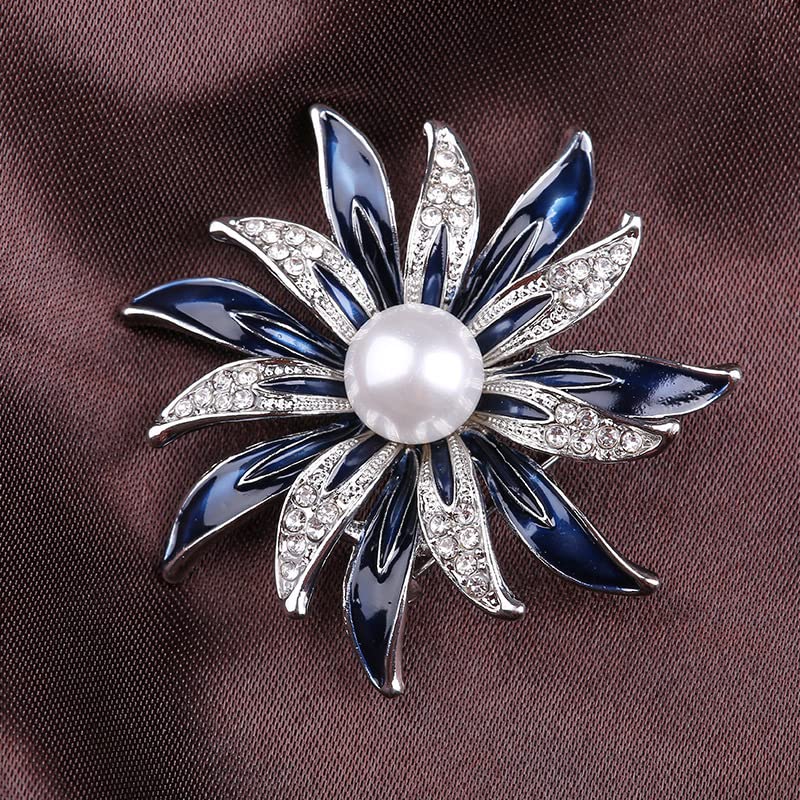 Vintage Crystal Rhinestone Brooch Bridal Pin