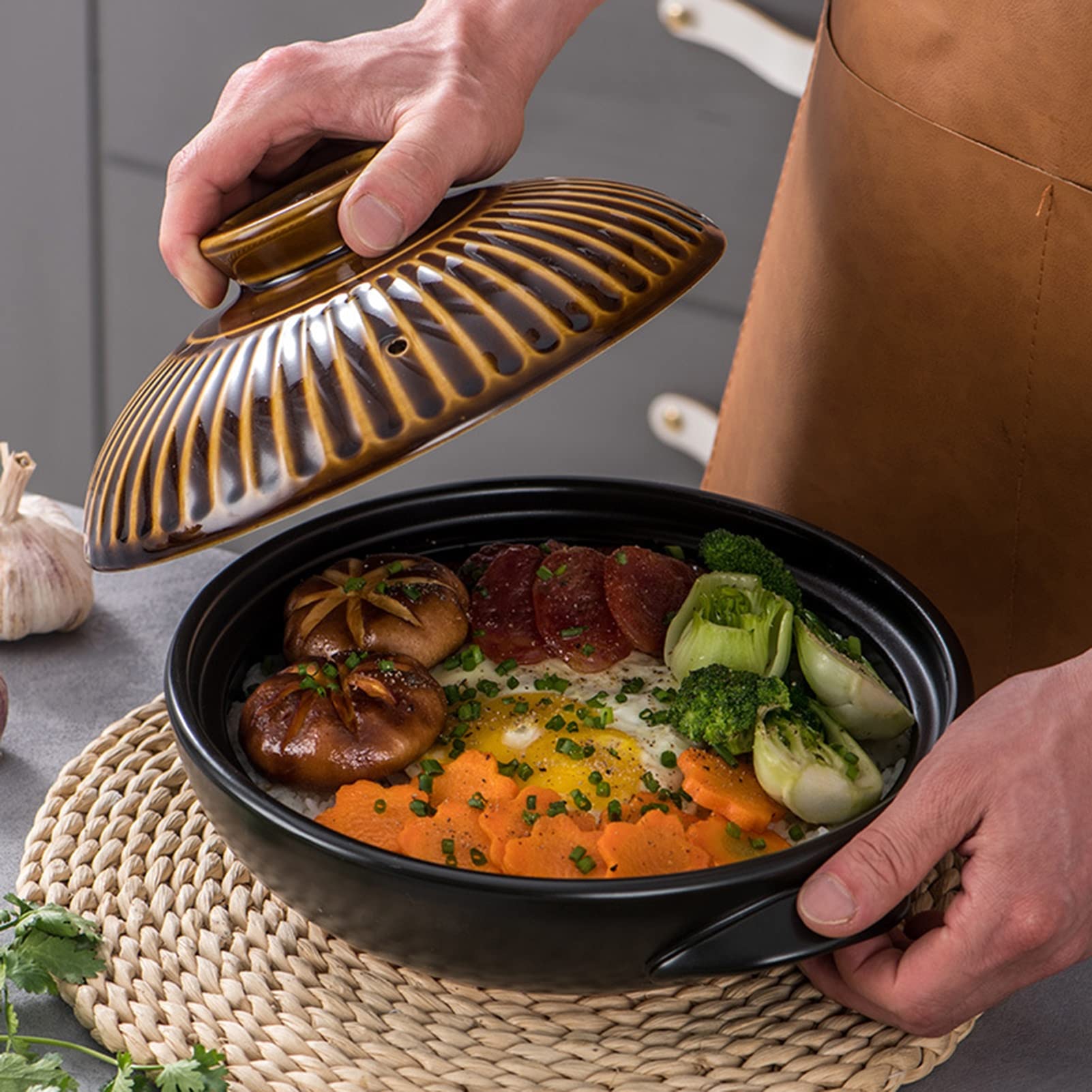 Stoofpot Braadpan Gerechten, Japanse Stijl Donabe Aardewerken Klei Pot, Ronde Porselein Kook Hot Pot Met Deksel En Handvat, Keramische Braadpan, Soeppan for Thuis Restaurant Keuken,3.5L (Size : 4.5 Stoofpot Braadpan Gerechten, Japanse Stijl Donabe Aardewerken Klei Pot, Ronde Porselein Kook Hot Pot Met Deksel En Handvat, Keramische Braadpan, Soeppan for Thuis Restaurant Keuken,3.5L (Size : 4.5