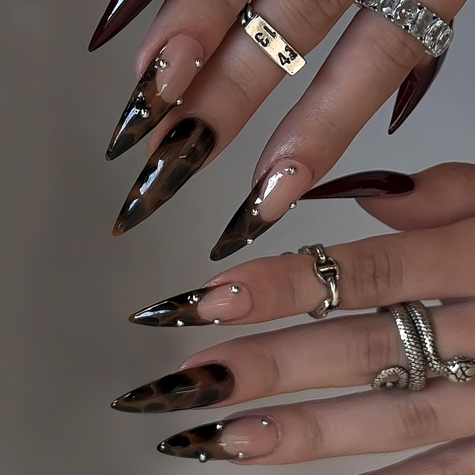 Amazon | Liberte555 ネイルチップ ヒョウ柄 ギャル 子供 ロング 付け