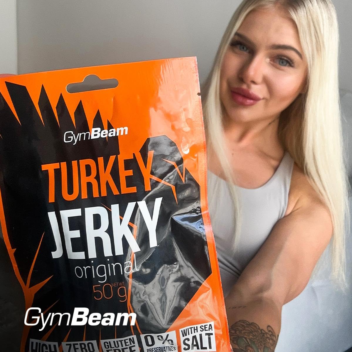 GymBeam Carne Secca di Tacchino, Turkey Jerky 50g, Snack Leggero e Ricco di Proteine, Carne di Tacchino di Alta Qualità, 38,4g di Proteine per Porzione, Gusto Eccezionale, Senza Grassi e Carboidrati - 3