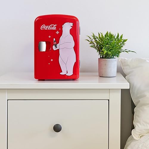 Miniatura 3 de Coca Cola Polar Bear Mini refrigerador compacto y lindo para dormitorio, oficina, dormitorio, viajes, cuidado de la piel, aperitivos y bebidas,