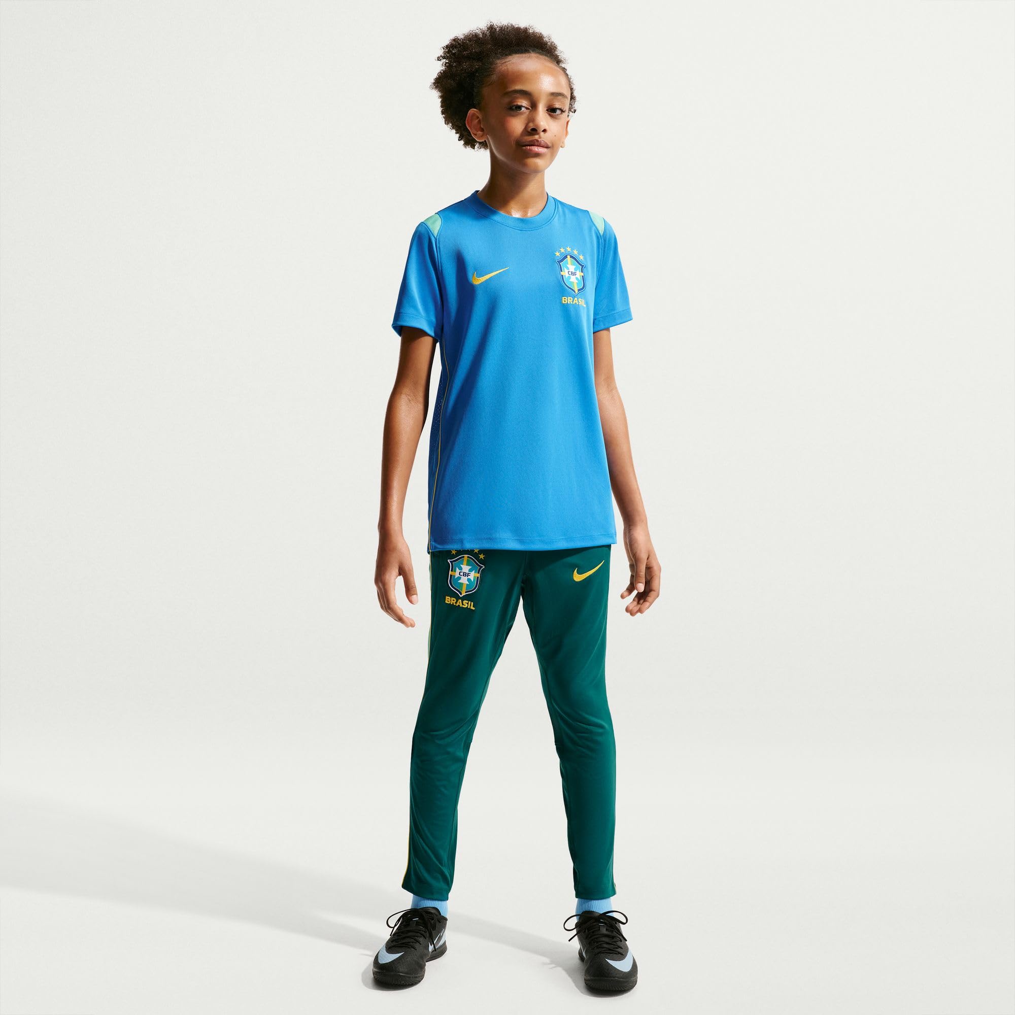 NIKE Top piłkarski z krótkim rękawem Uniseks - dzieci Brasilien Academy Pro Nike Dri-fit Kurzarm-fußballoberteil Aus Strickmaterial Für Ältere Kinder