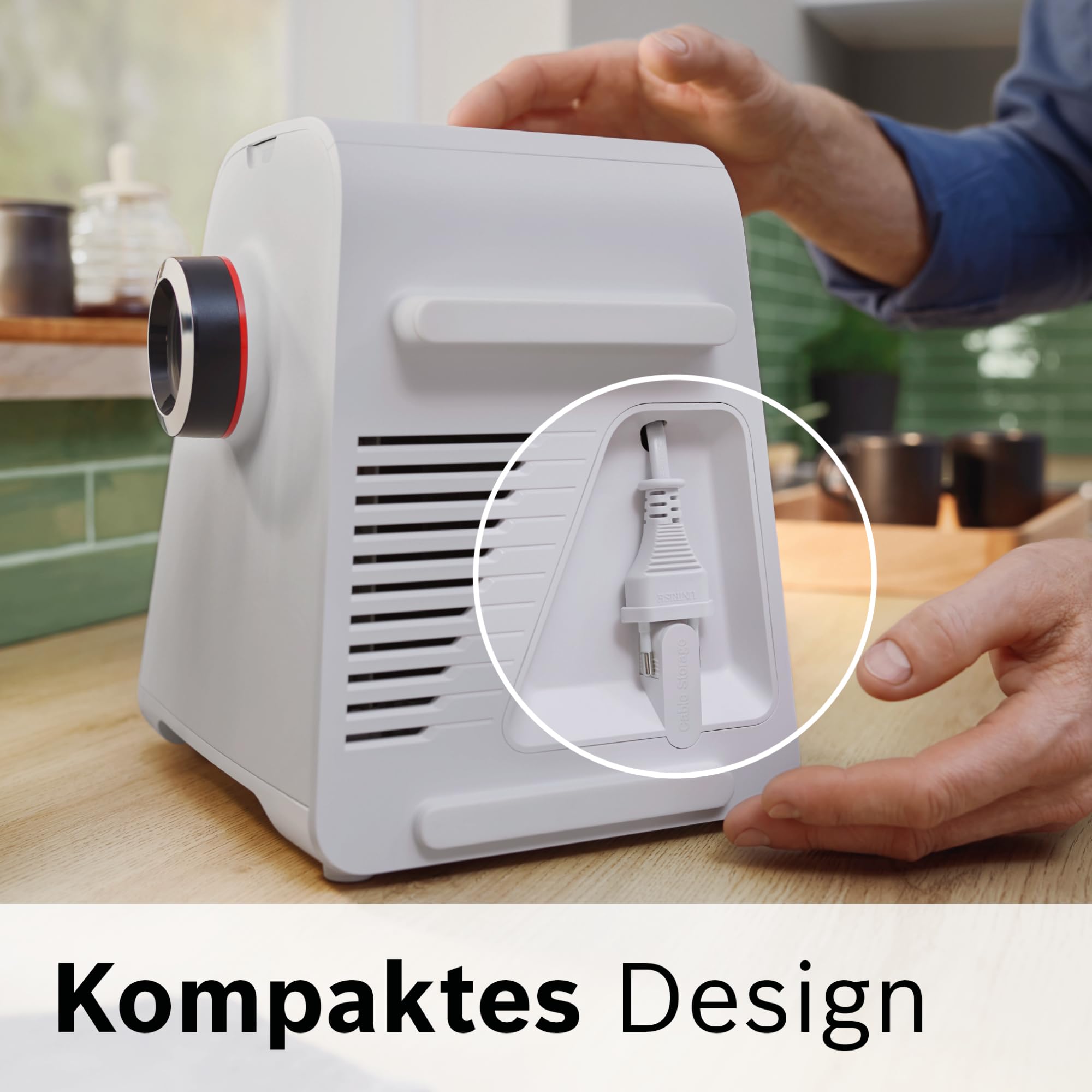 Bosch Fleischwolf Serie 4, 2 Lochscheiben (3 / 8mm) Edelstahl, spülmaschinenfest, elektrisch, stark, kompakt, 2 Stufen, Wurststopfer, 1.900 W, weiß/schwarz, MultiPower MFWS420W
