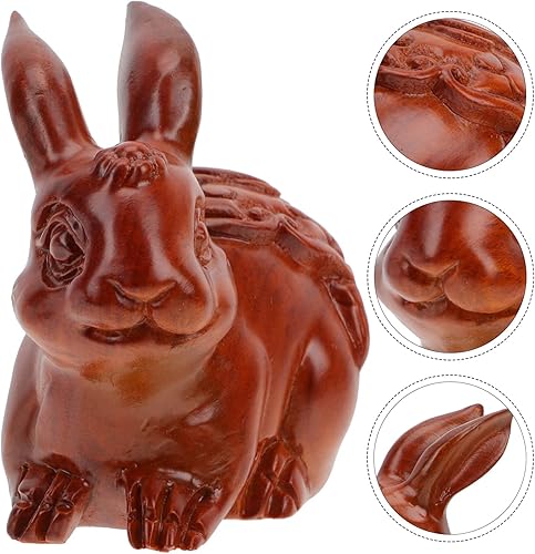 Miniatura 8 de Yardwe Figuras del zodiaco chino de conejo figuras de conejo en miniatura de madera Feng Shui estatua de conejo del zodiaco pequeño conejo micro