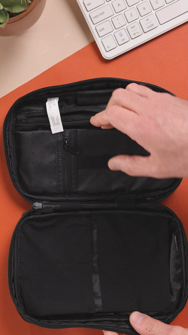 TIGHTBOOTH ブラック アクセサリーケース Vaultz Black on Black Locking Storage Chest - Vaultz - VZ00458