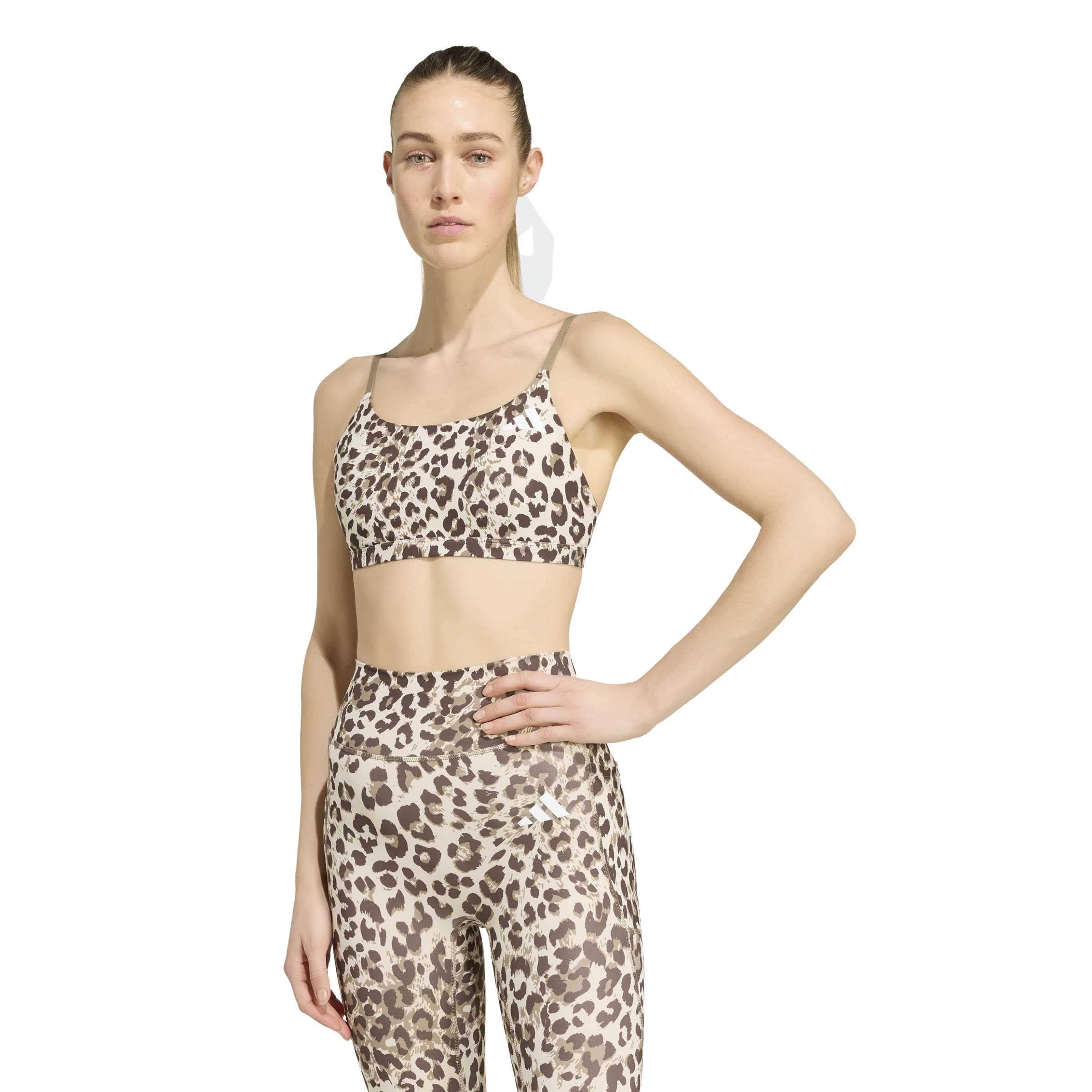 adidas Kobiety Optime Essentials 3-Stripes Leopard Light Support Bra, Crystal Linen/Khaki Six/dark brown, XXL