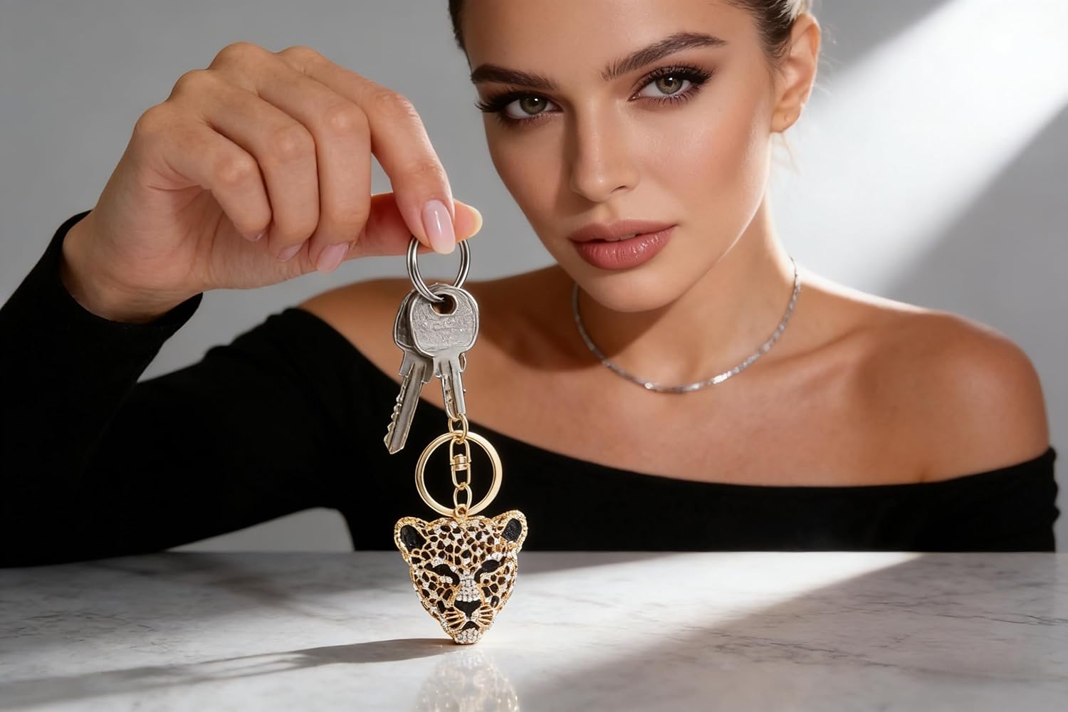 MAGIKON Gold Leopard Keychain – Rhinestone Cheetah Head Charm for Purse, Wallet, Bag, Keyring 2-Inch - Image 2