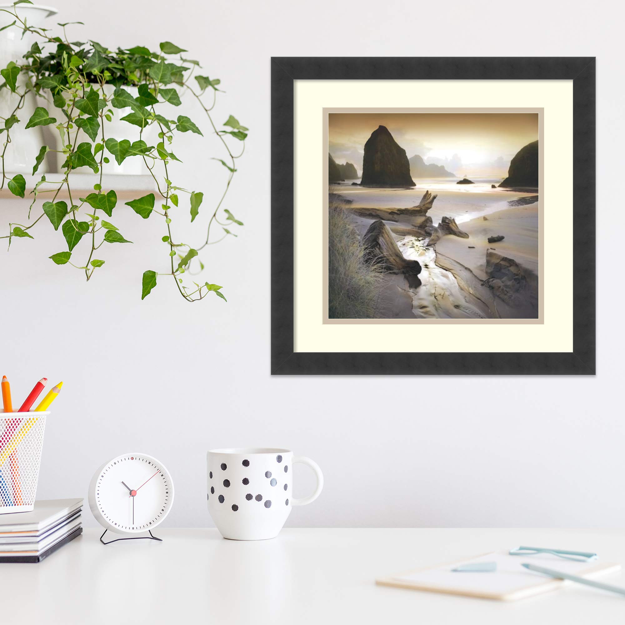 騙し画フレーム Amazon.co.jp: Amanti Art 木製フレーム壁アートプリント She Sleeps