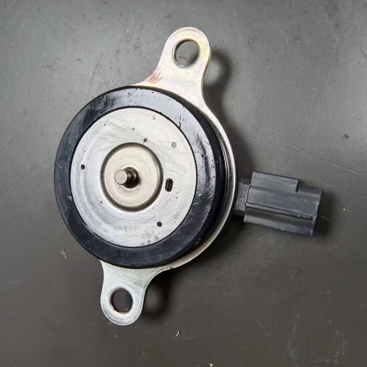 VALVOLA CONTROLLO OLIO DISTRIBUZIONE ALBERO A CAMME 15370-25020 1537025020