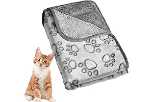 Ultra-Soft Pet Blanket: The Perfect Snuggle Haven for Cats