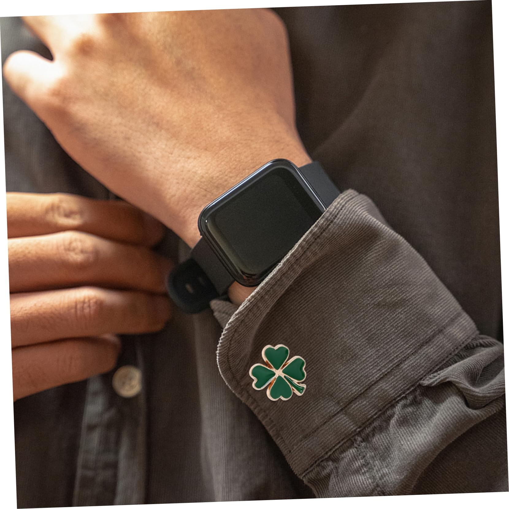 4 Pines de Solapa Esmaltados de Trébol Vintage de Aleación Verde, Accesorios Versátiles para Mujer en Diversas Ocasiones Casuales y Día de San Patricio