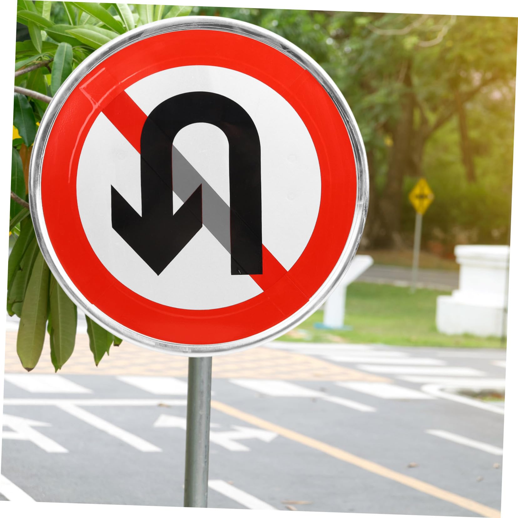 SOIMISS Panneau Métal Interdiction de Demi-tour Réfléchissant pour Allée Privée Signalisation Routière Durable Facile à Installer Indicateur de Restriction de Demi-tour pour Propriété