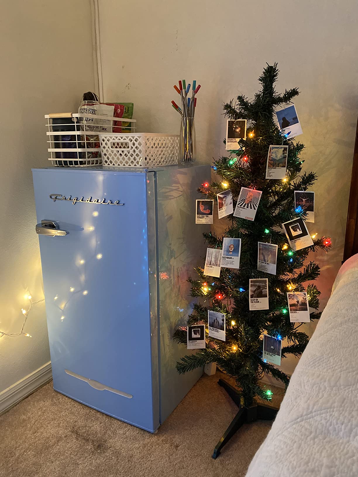 37/mo Finance Frigidaire EFR376MOONBM Retro Bar Fridge Refrigerator