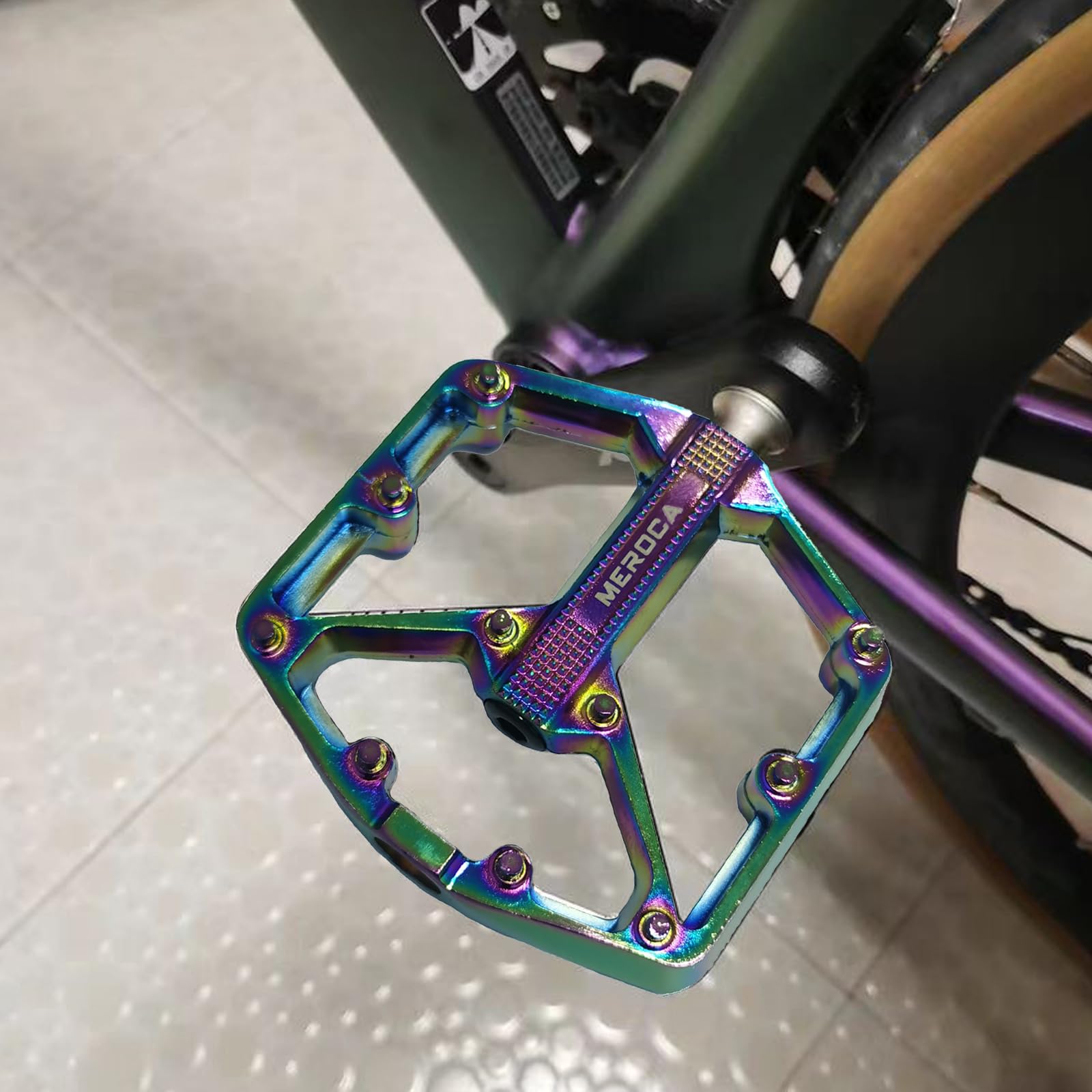 Pedale Bici a 3 Cuscinetti, Pedale Bici Antiscivolo in Alluminio Leggero, 9/16" Universale per Bici da Strada Mountain Bike, Facile da Installare, Design Durevole e Silenzioso