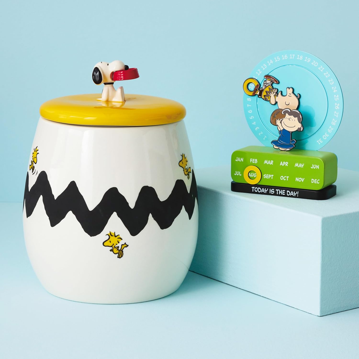 Hallmark Peanuts Cookie Jar With Sound, 10" (Snoopy and Woodstock) Gift for Fans and Collectors
