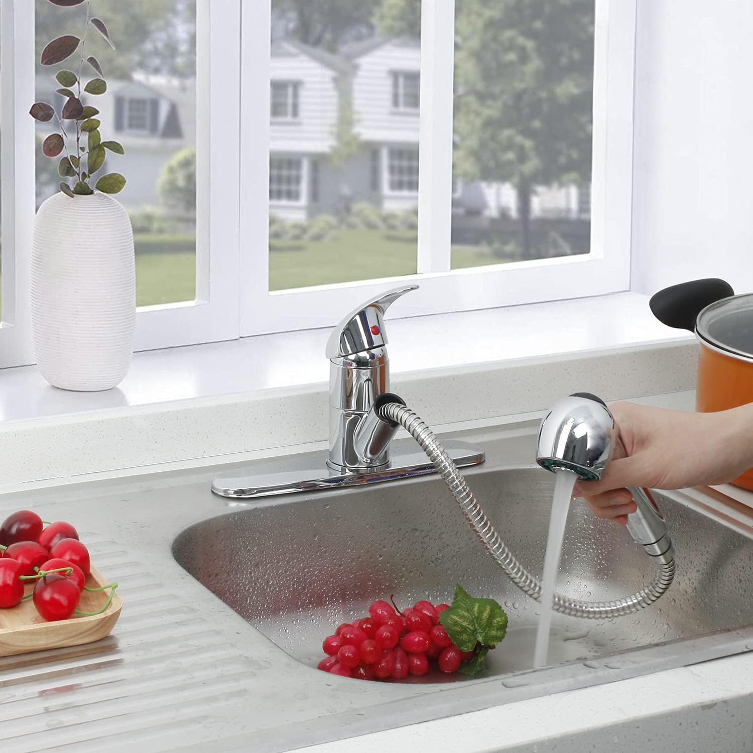 SOLVEX Kitchen Sink Faucet with Pull Down Sprayer, Single Handle Stainless Steel Pull Out Kitchen Sink Faucet with Deck Plate, Modern Kitchen Sink Faucet Chrome, SP-80080